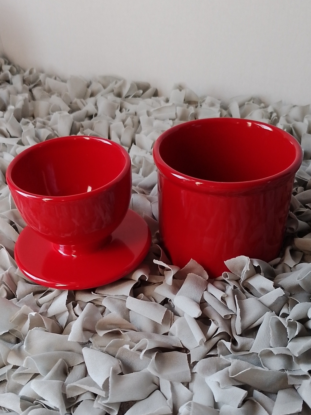 Butter Bell Red - Picture 2 of 7